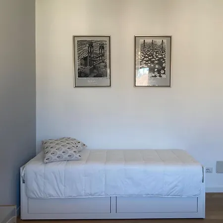 Bilocale Moderno - Lorenteggio 145 * Milano