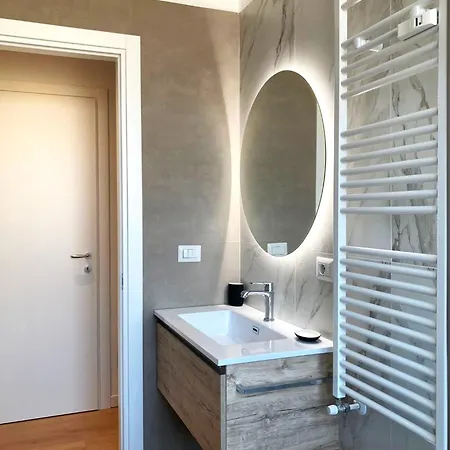 Bilocale Moderno - Lorenteggio 145 Milano