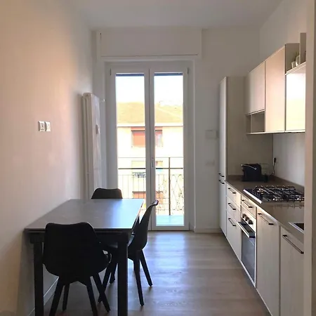 Bilocale Moderno - Lorenteggio 145 Lejlighed